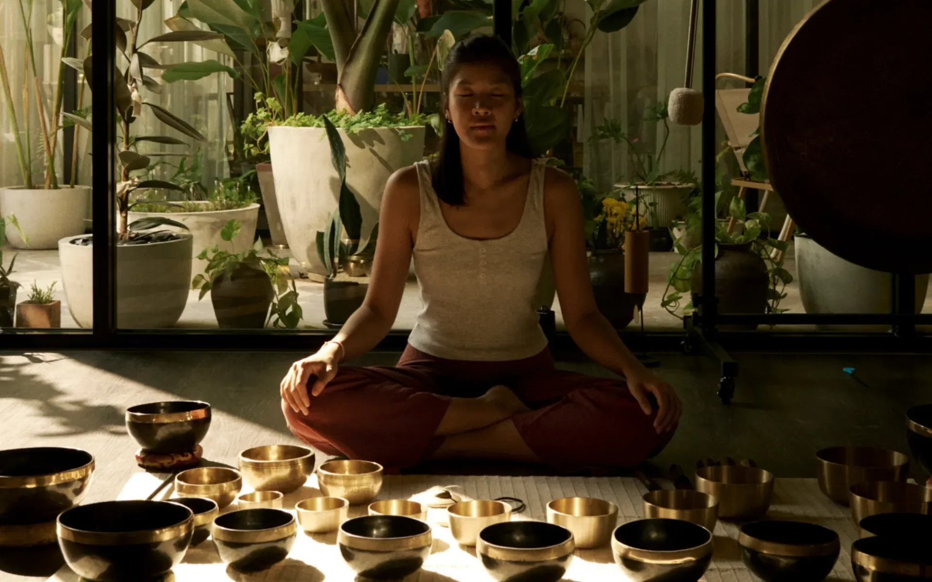 A Chakra Awareness Meditation session at Attuned Studio in Bangkok.